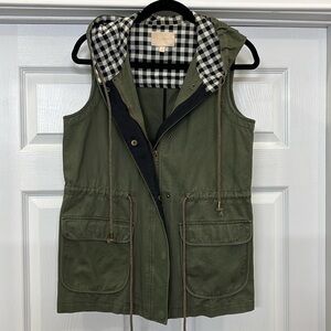 Women’s Fall Vest